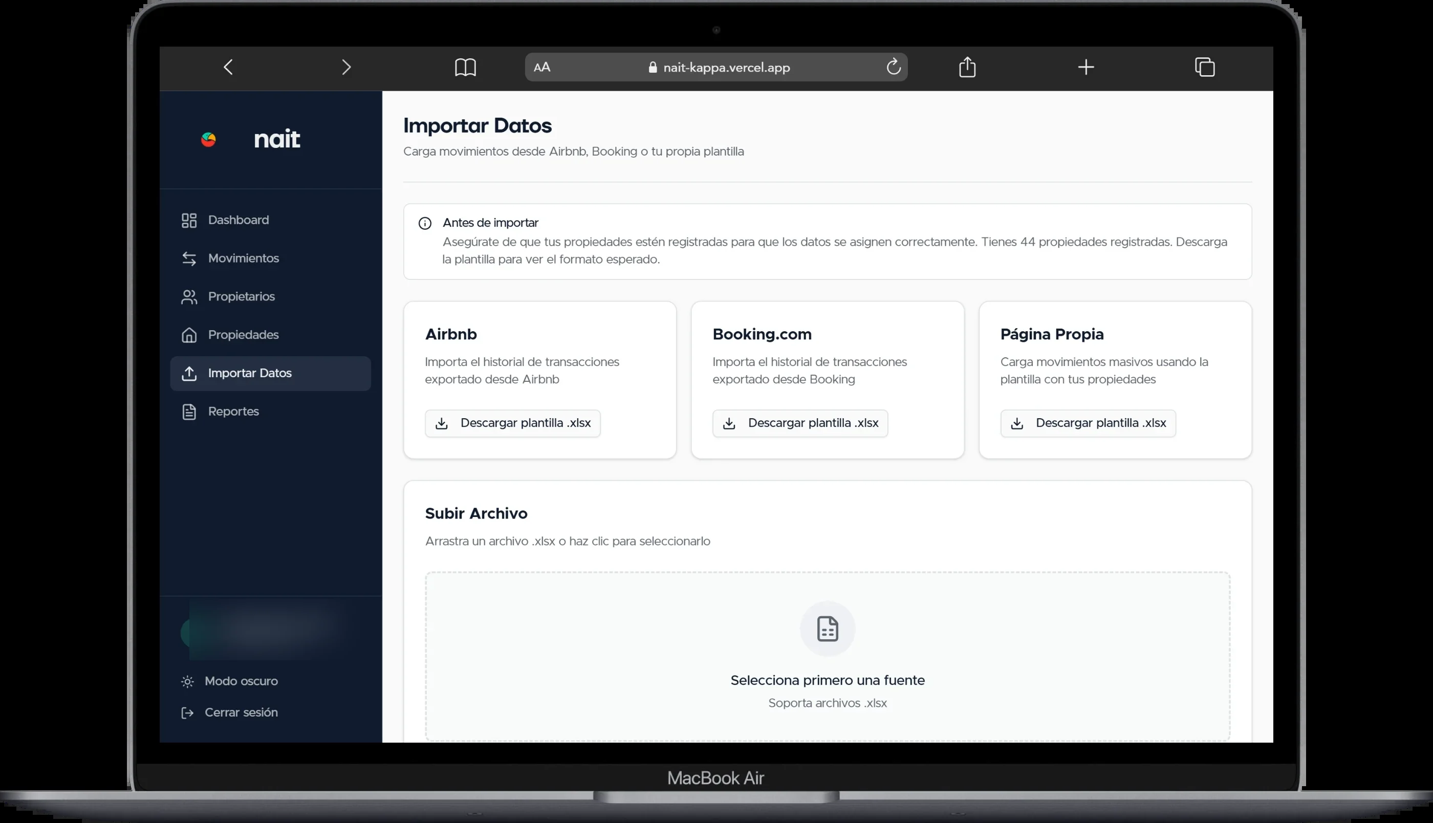 Pantalla de importación de datos desde Airbnb, Booking o plantilla propia